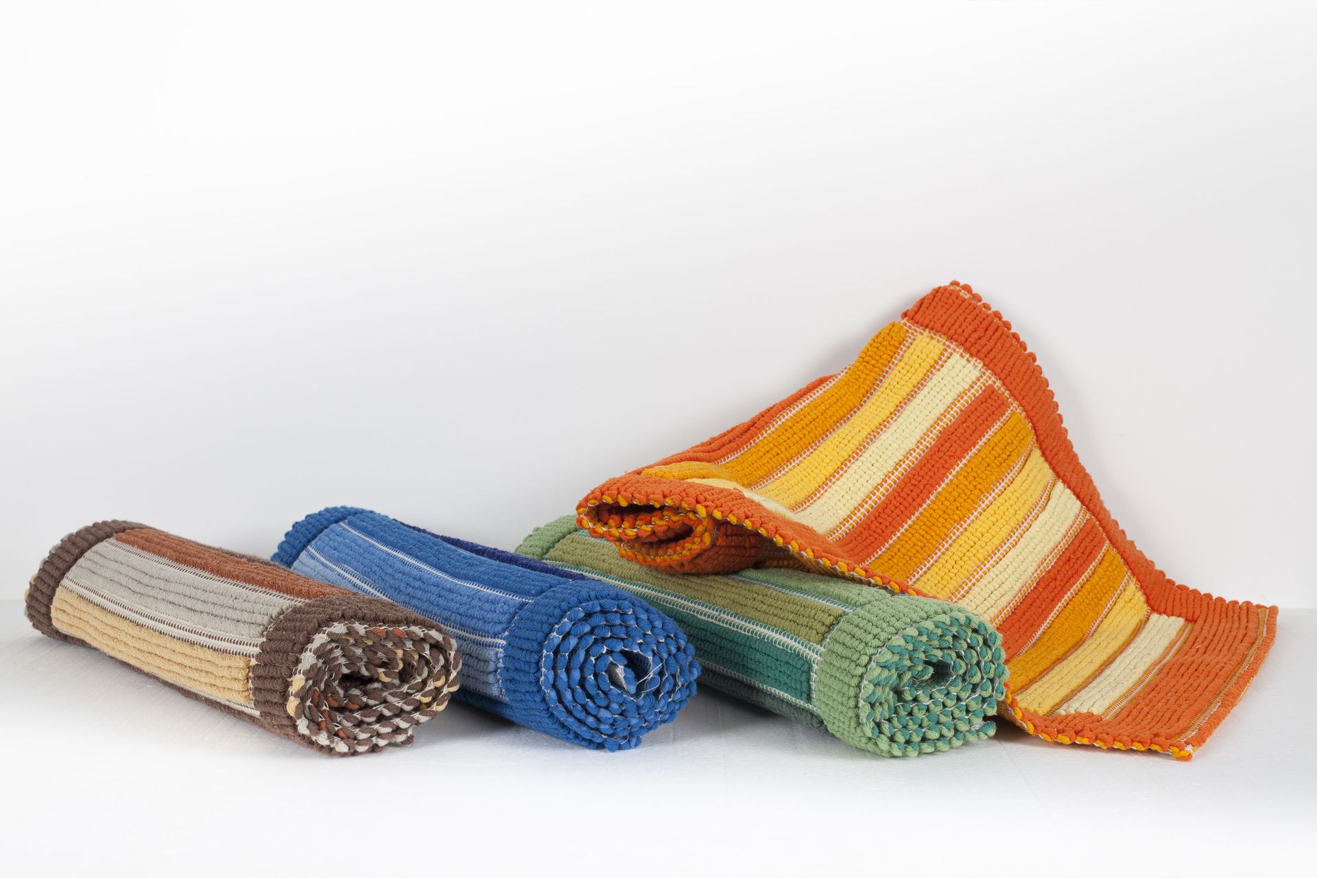 artigiantessile-weavers-and-fabric-decorators-villamassargia-carbonia-iglesias-thumbnail